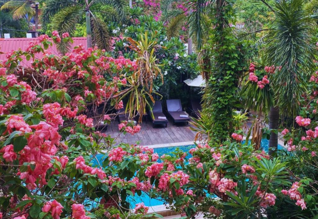 Ladear Angkor Boutique Hotel Siem Reap Bagian luar foto