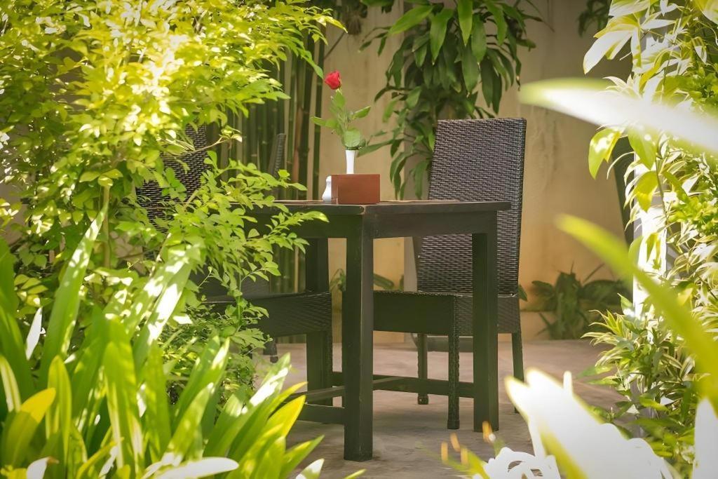 Ladear Angkor Boutique Hotel Siem Reap Bagian luar foto