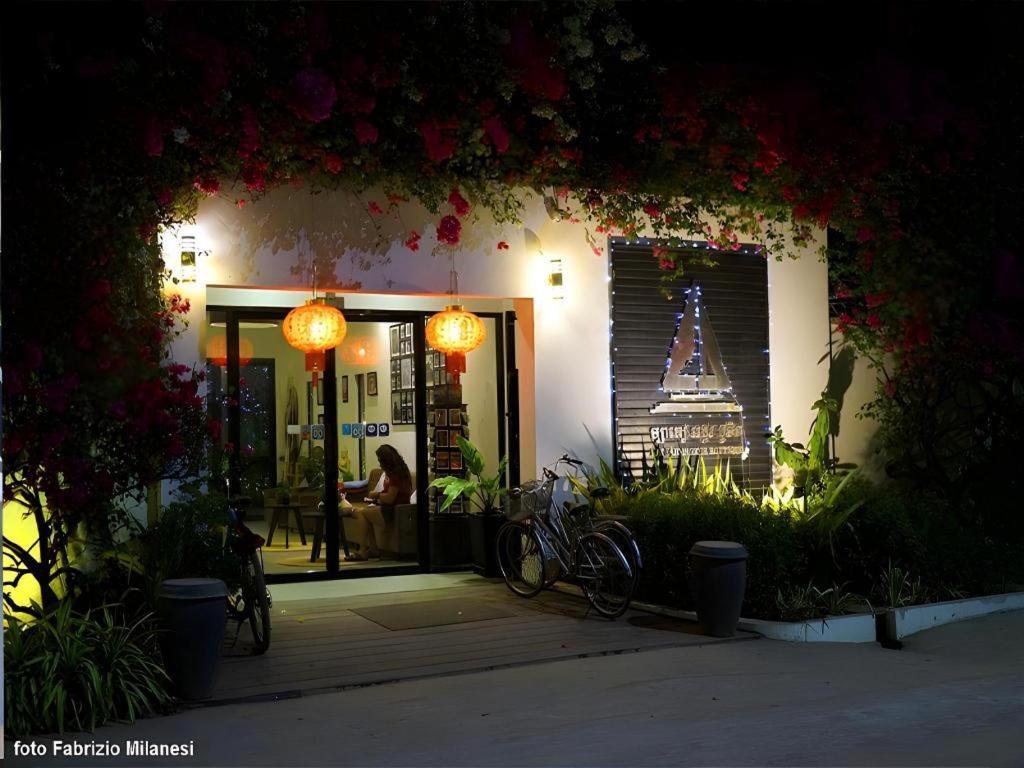 Ladear Angkor Boutique Hotel Siem Reap Bagian luar foto
